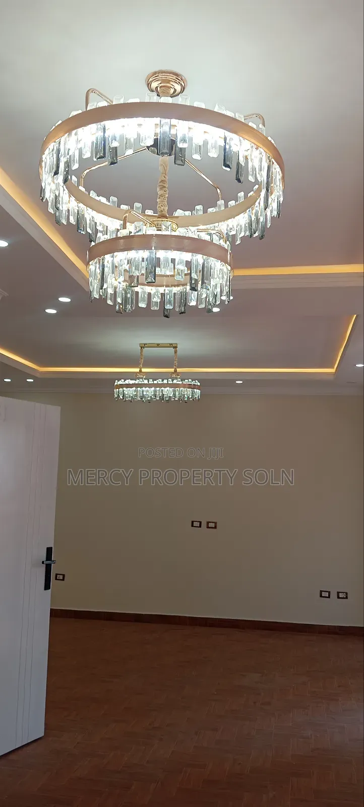 Furnished 10bdrm House in Bole for sale