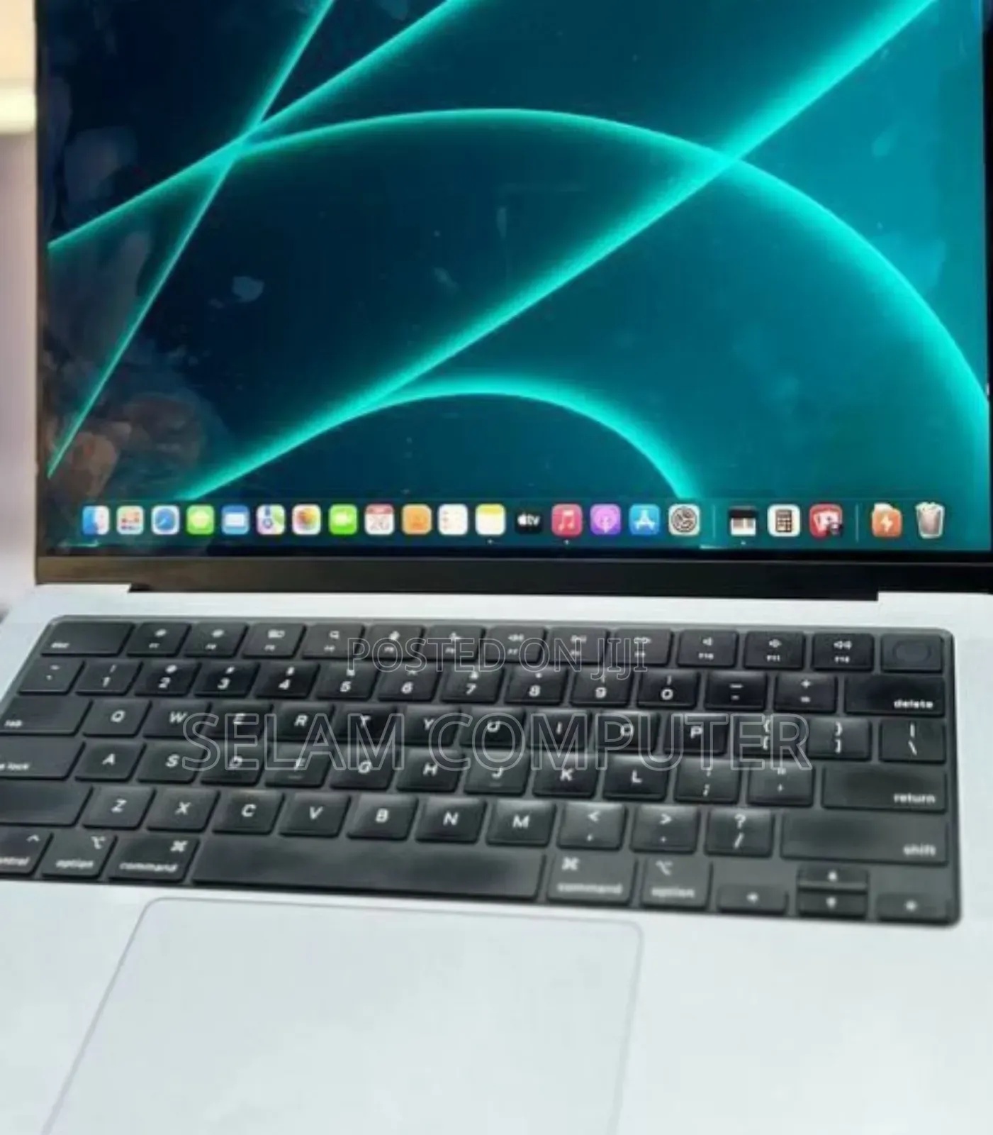 New Laptop Apple MacBook Pro M1 32GB Apple M1 SSD 1T