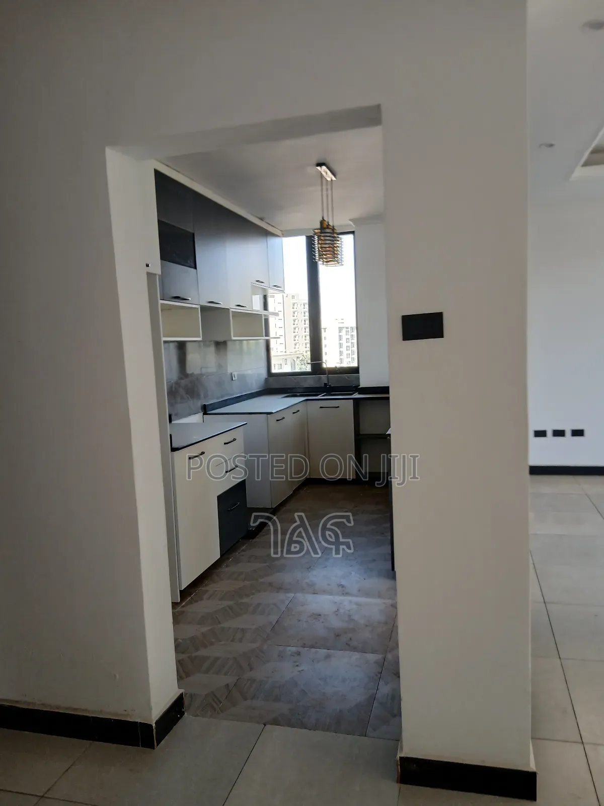 2bdrm Apartment in ቦሌ Dh ገዳ ሞል ጀርባ የሚገኝ, Bole for sale