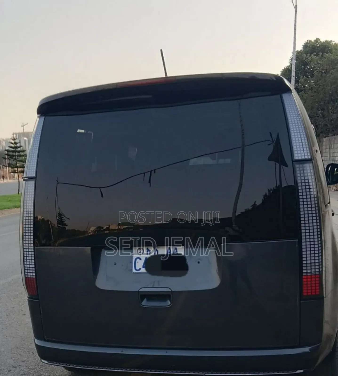 Hyundai Staria 2022 Gray