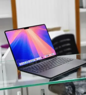 New Apple MacBook Pro 2024 M3 14-Inch 16GB Apple M4 Pro SSD 512GB