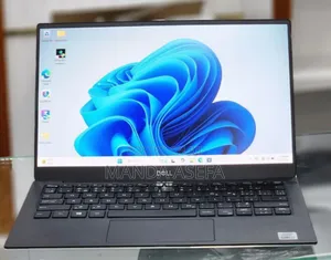 New Laptop Dell XPS 13 7390 8GB Intel Core I7 SSD 512GB