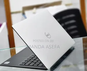 New Laptop Dell XPS 13 7390 8GB Intel Core I7 SSD 512GB