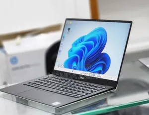 New Laptop Dell XPS 13 7390 8GB Intel Core I7 SSD 512GB