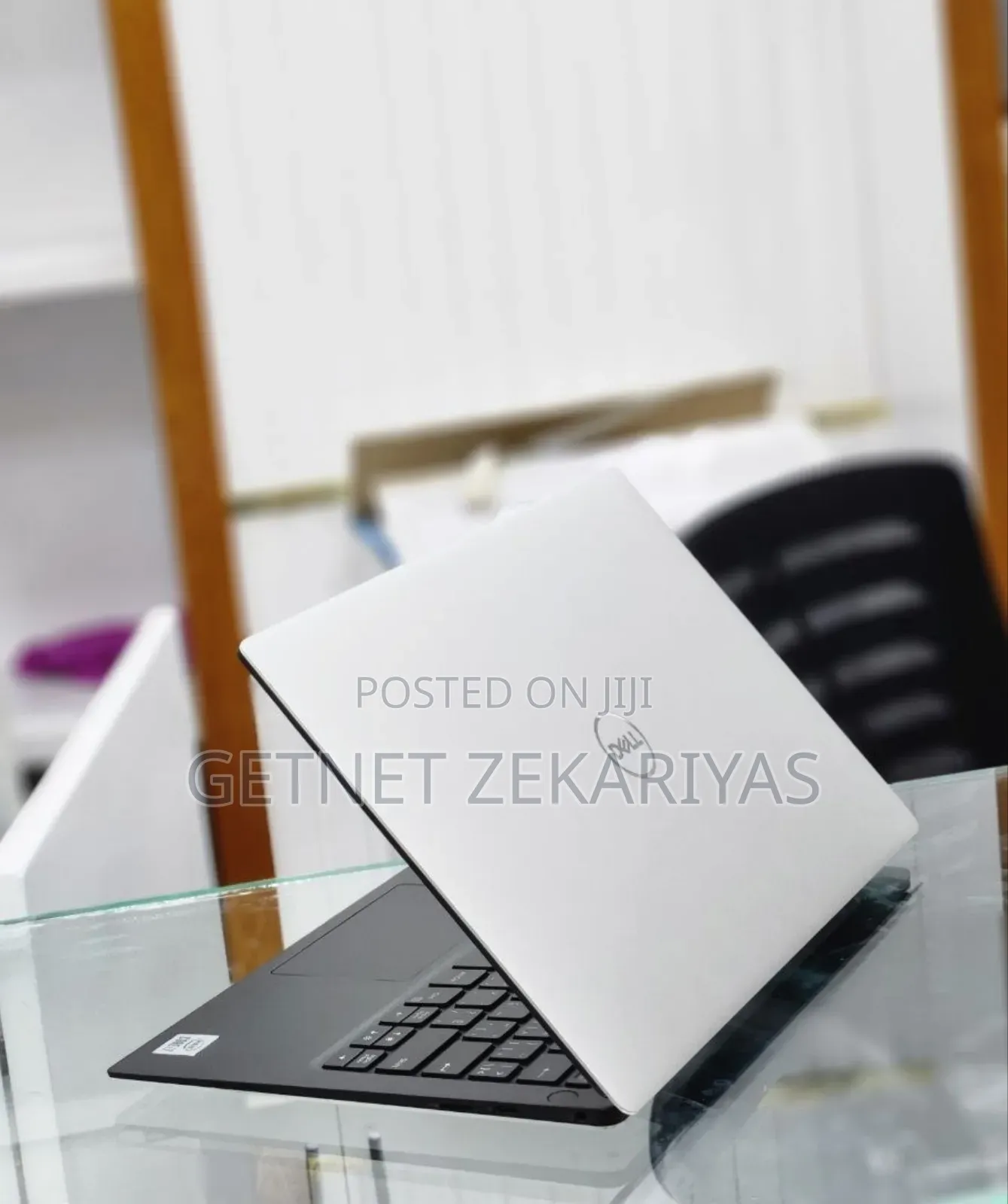 New Laptop Dell XPS 13 8GB Intel Core I7 SSD 512GB