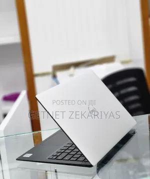 New Laptop Dell XPS 13 8GB Intel Core I7 SSD 512GB