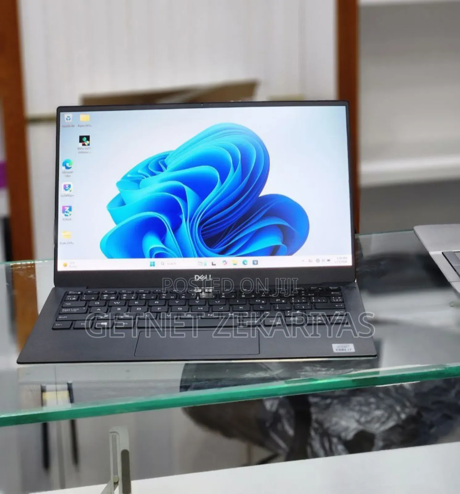 New Laptop Dell XPS 13 8GB Intel Core I7 SSD 512GB