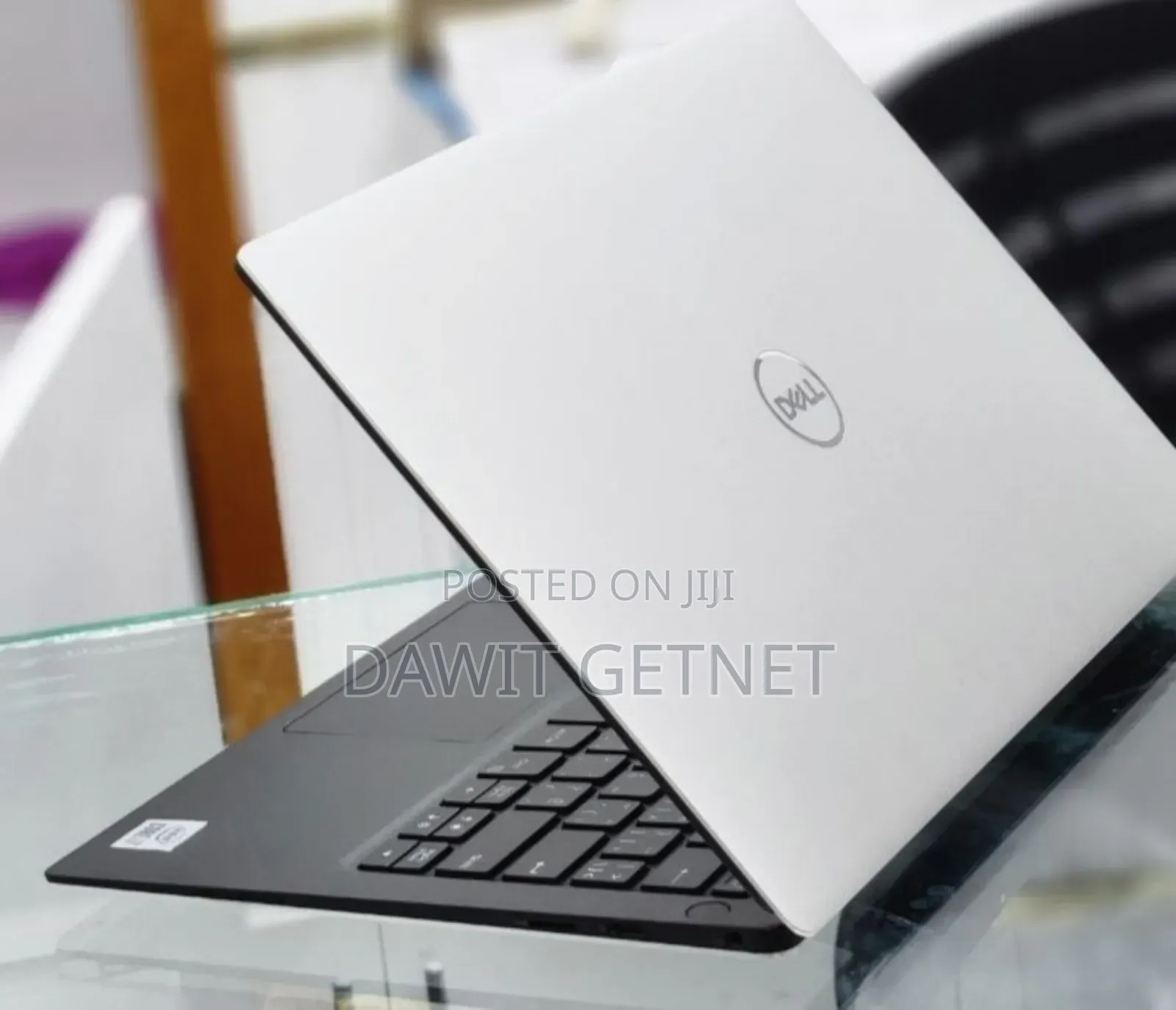 New Laptop Dell XPS 13 8GB Intel Core I7 SSD 512GB