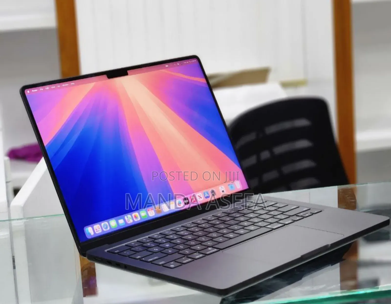 New Laptop Apple MacBook Pro 16GB Apple M4 SSD 512GB