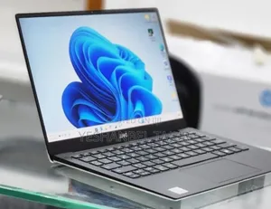 New Laptop Dell XPS 15 8GB Intel Core I7 SSD 512GB