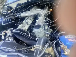 Toyota Land Cruiser 2005 White