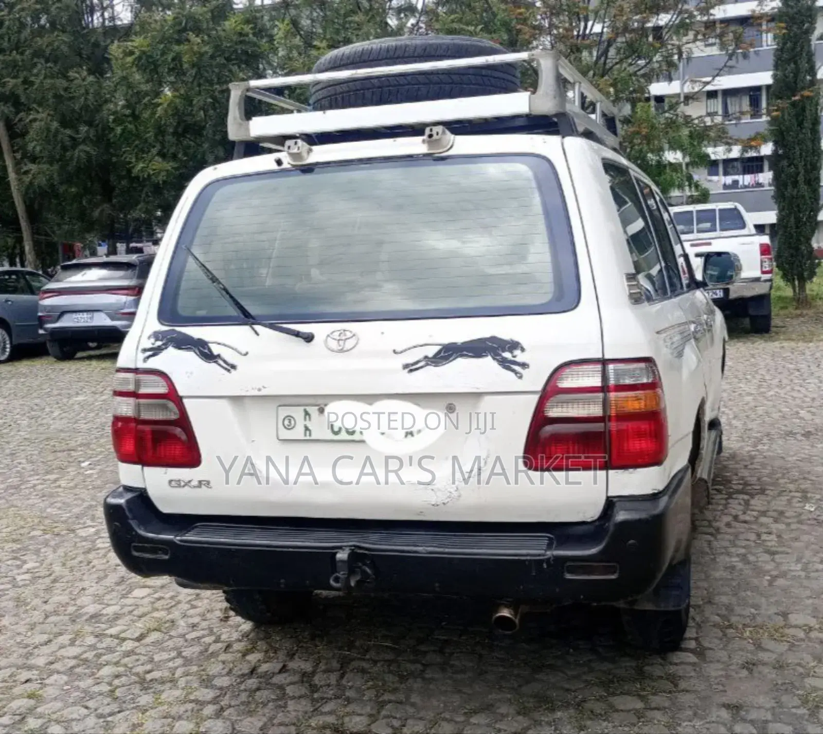 Toyota Land Cruiser 2005 White