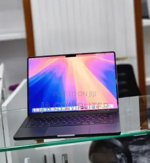 New Apple MacBook Pro 2024 M4 14-Inch 16GB Apple M4 Pro SSD 512GB