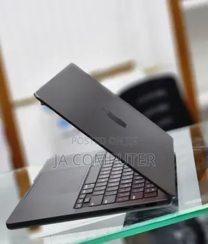 New Apple MacBook Pro 2024 M4 14-Inch 16GB Apple M4 Pro SSD 512GB