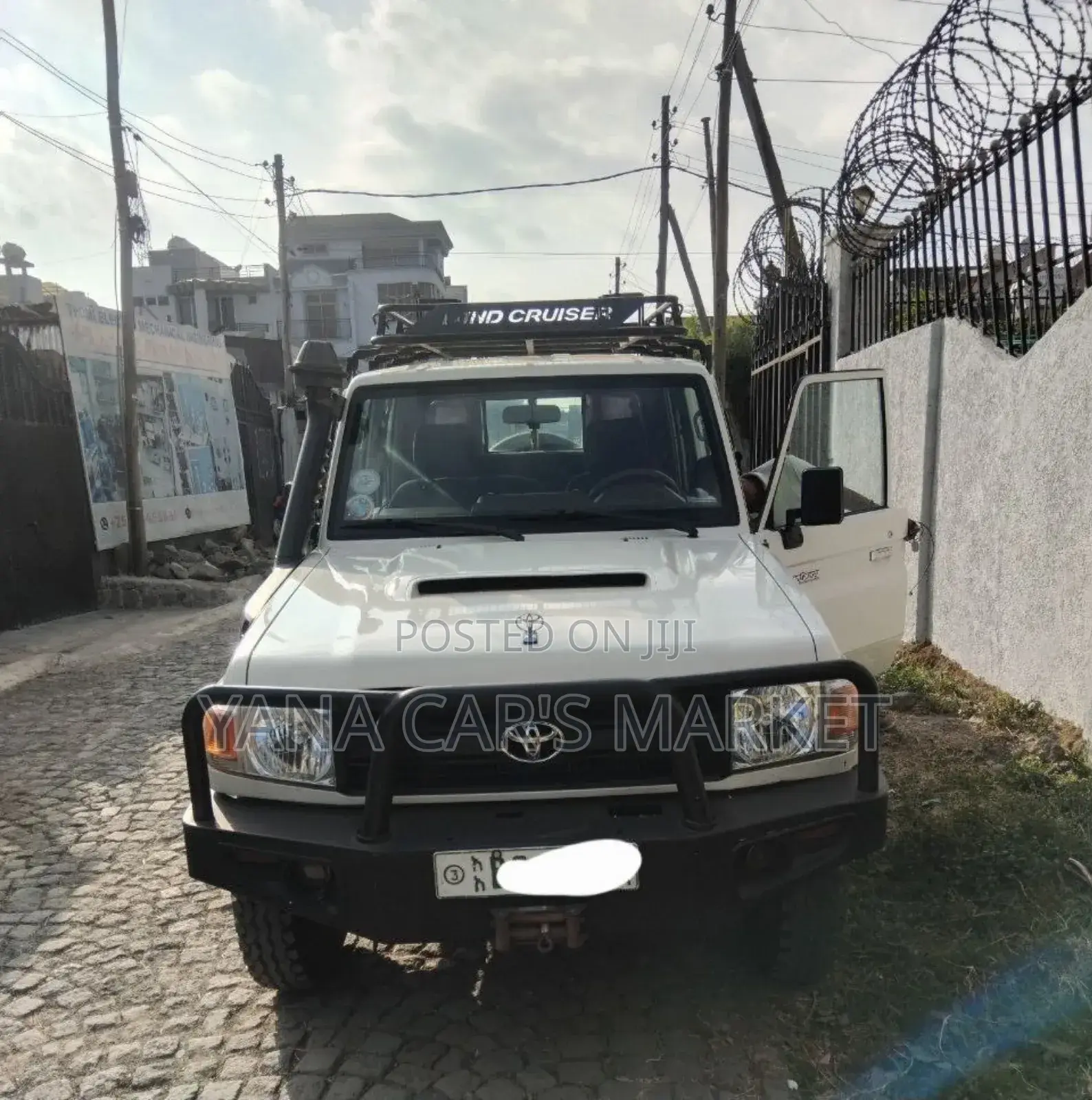 Toyota Land Cruiser 4.5 V8 TD 2020 White