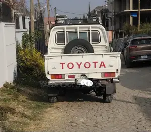 Toyota Land Cruiser 4.5 V8 TD 2020 White