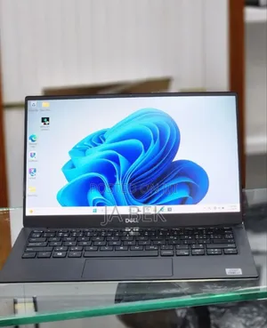 New Laptop Dell XPS 13 8GB Intel Core I7 SSD 512GB