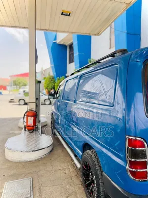 Toyota HiAce 2011 Blue