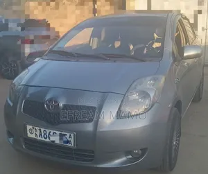 Toyota Yaris 2007 Gray