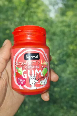 Strawberry Chewing Gum