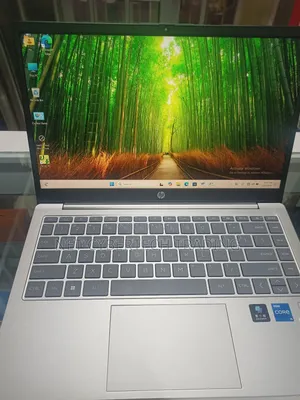 New Laptop HP 14-Dq1025cl 8GB Intel Core I5 SSD 512GB