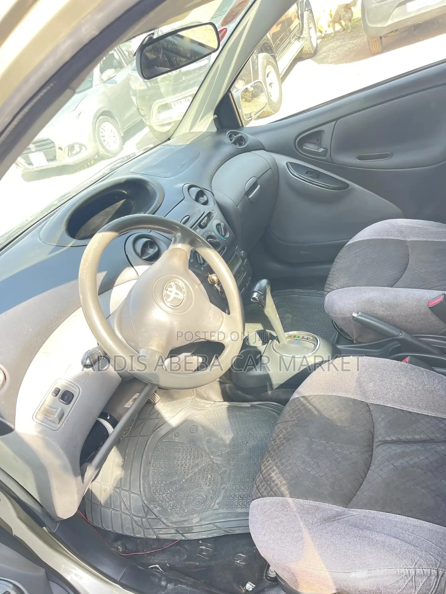 Toyota Vitz 2003 Gold