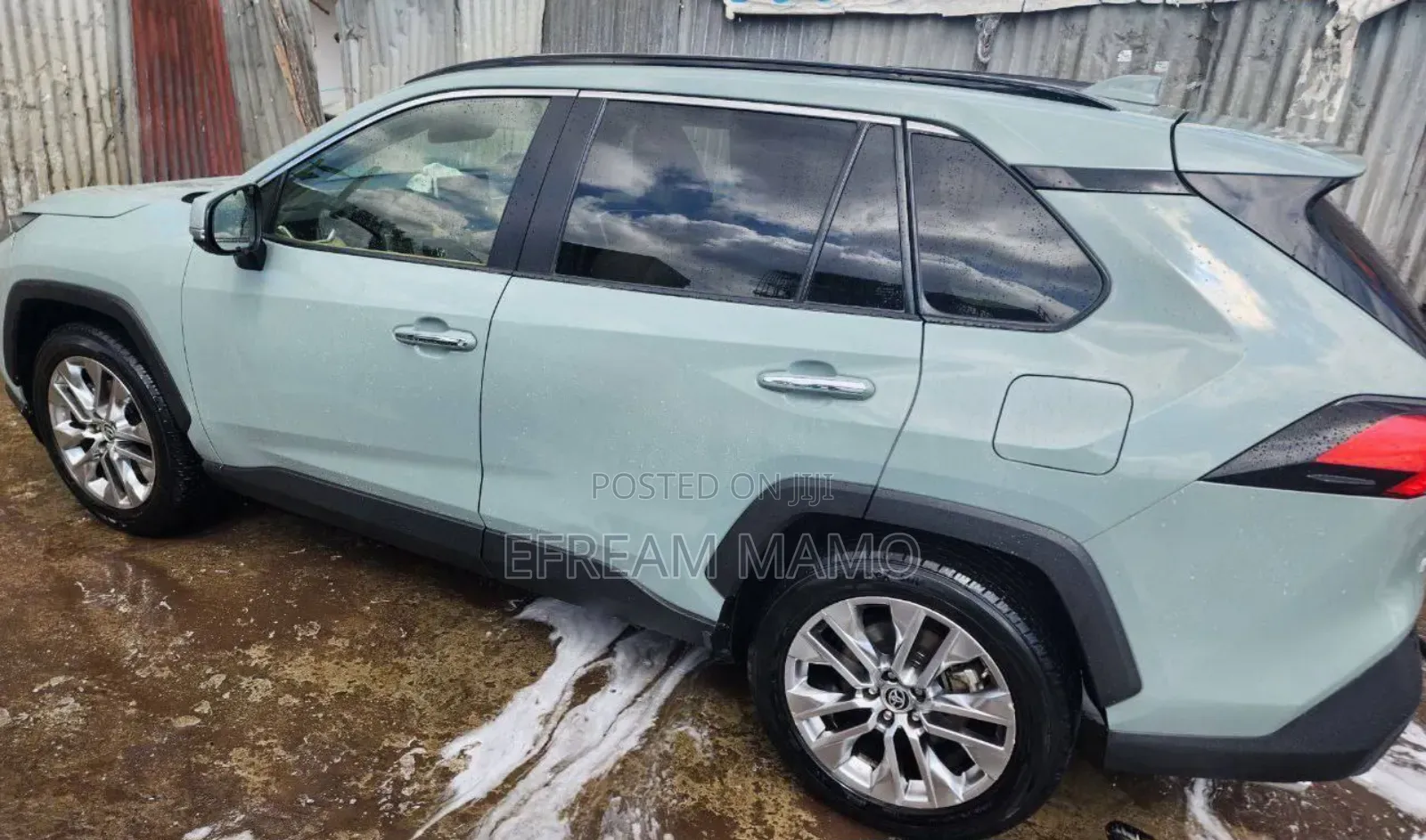 Toyota RAV4 2021 Green