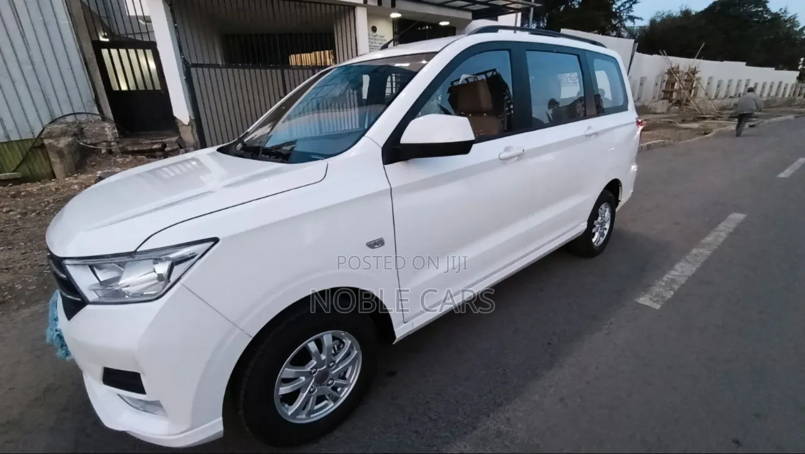Wuling Hongguang S 2023 Ivory