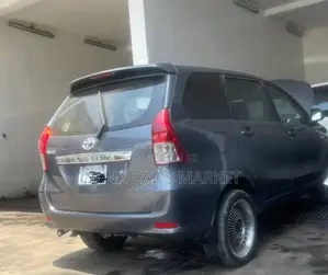 Toyota Avanza 2013 Gray