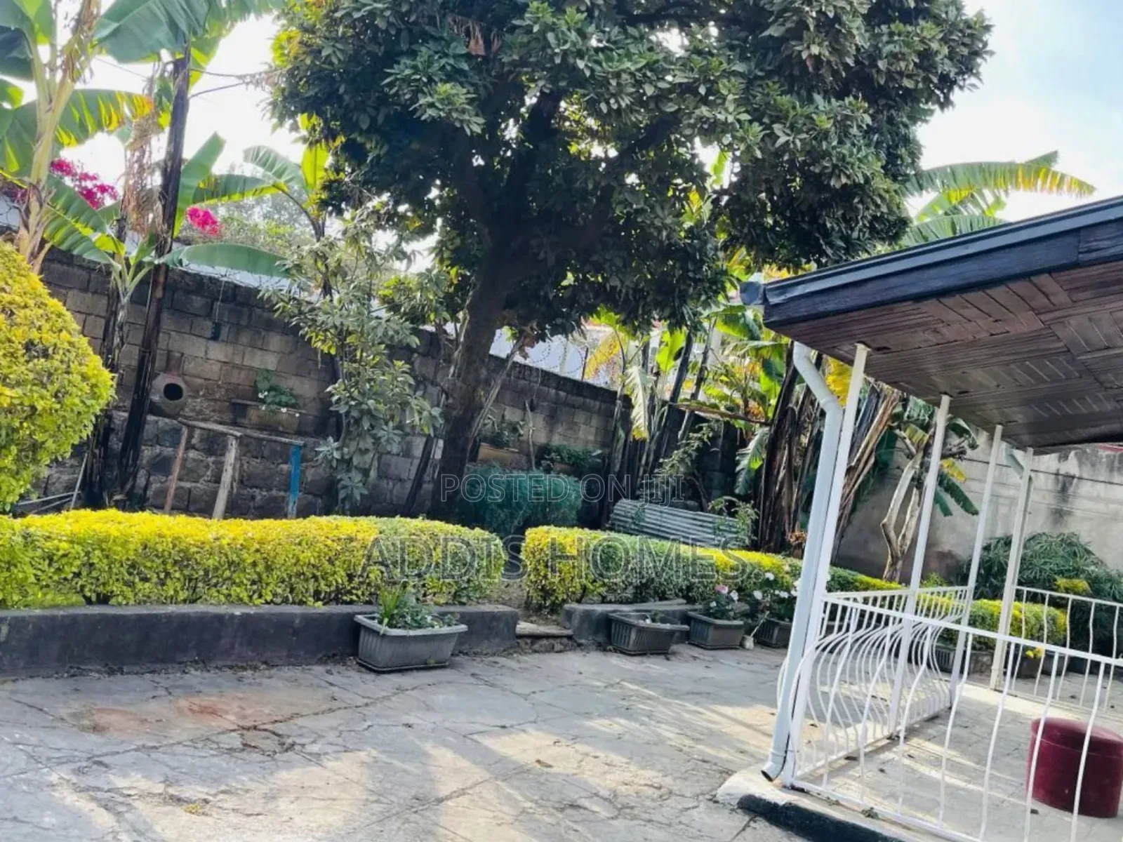 Furnished 3bdrm House in Bole for rent