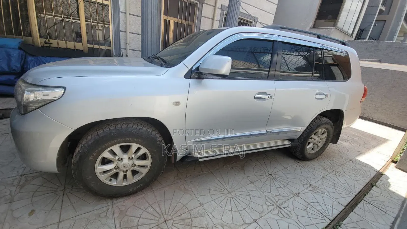 Toyota Land Cruiser 100 4.2 2008 Silver