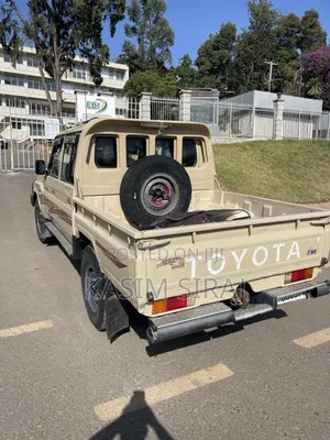 Toyota Land Cruiser 4.5 V8 TD 2020 Blue