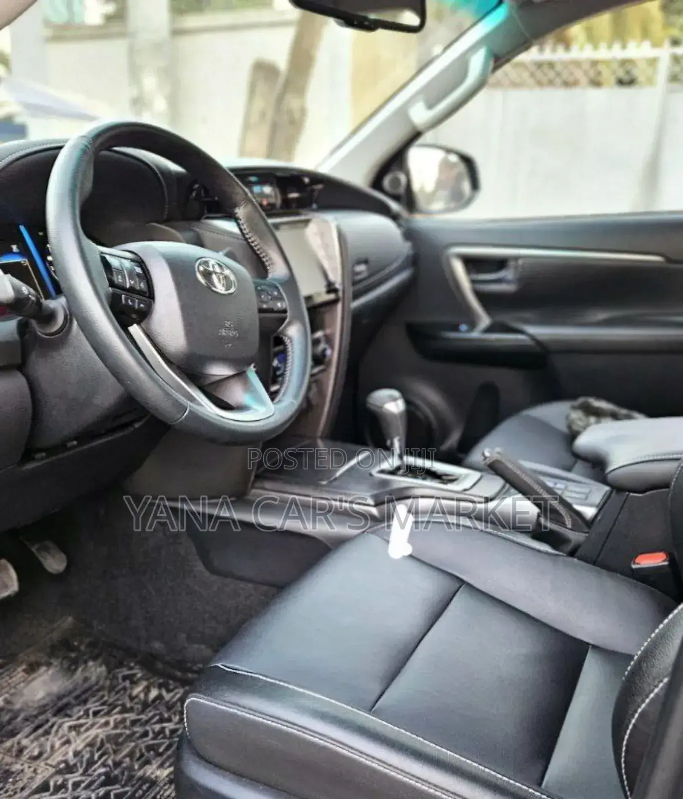 Toyota Fortuner 2023