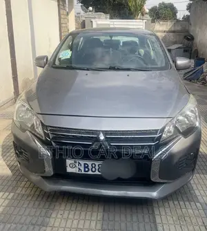 Mitsubishi Attrage 2021 Gray
