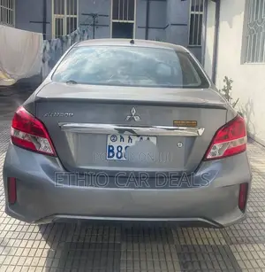 Mitsubishi Attrage 2021 Gray