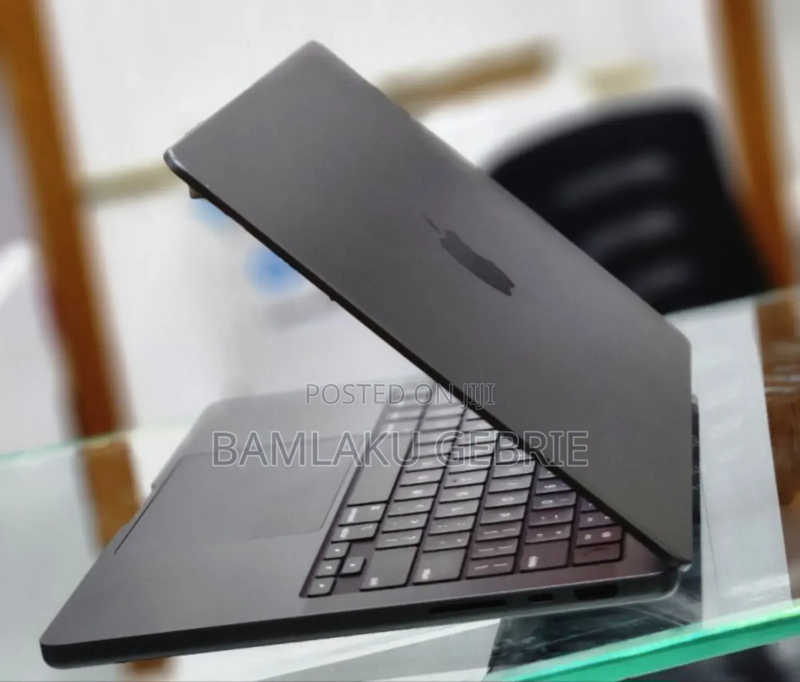 New Apple MacBook Pro 2024 M4 14-Inch 16GB Apple M4 Pro SSD 512GB