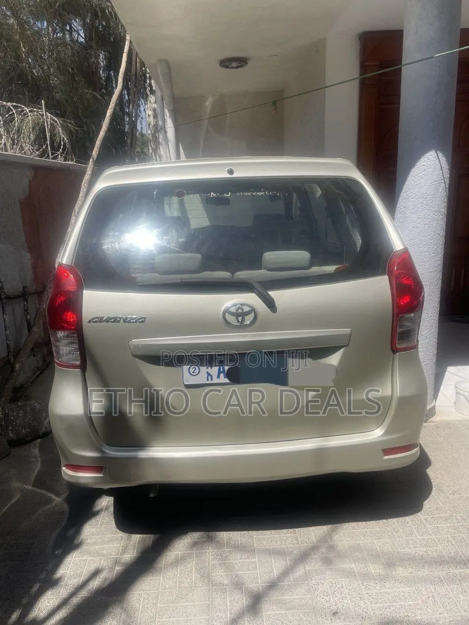 Toyota Avanza 2013 Gold