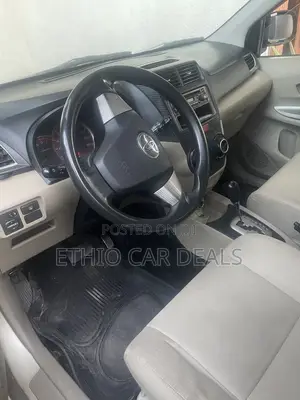 Toyota Avanza 2013 Gold