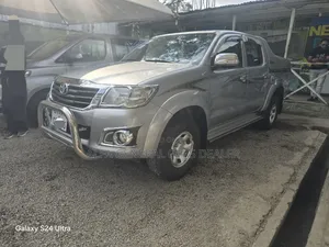 Toyota Hilux 2015