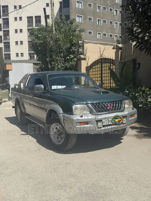 Mitsubishi L200 2004 Green