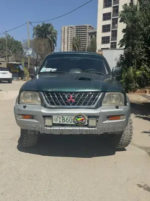 Mitsubishi L200 2004 Green
