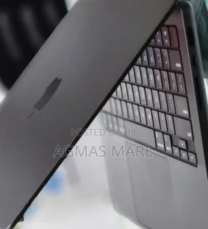 New Laptop Apple MacBook Pro 2024 M4 14-Inch 16GB Apple M4 SSD 512GB