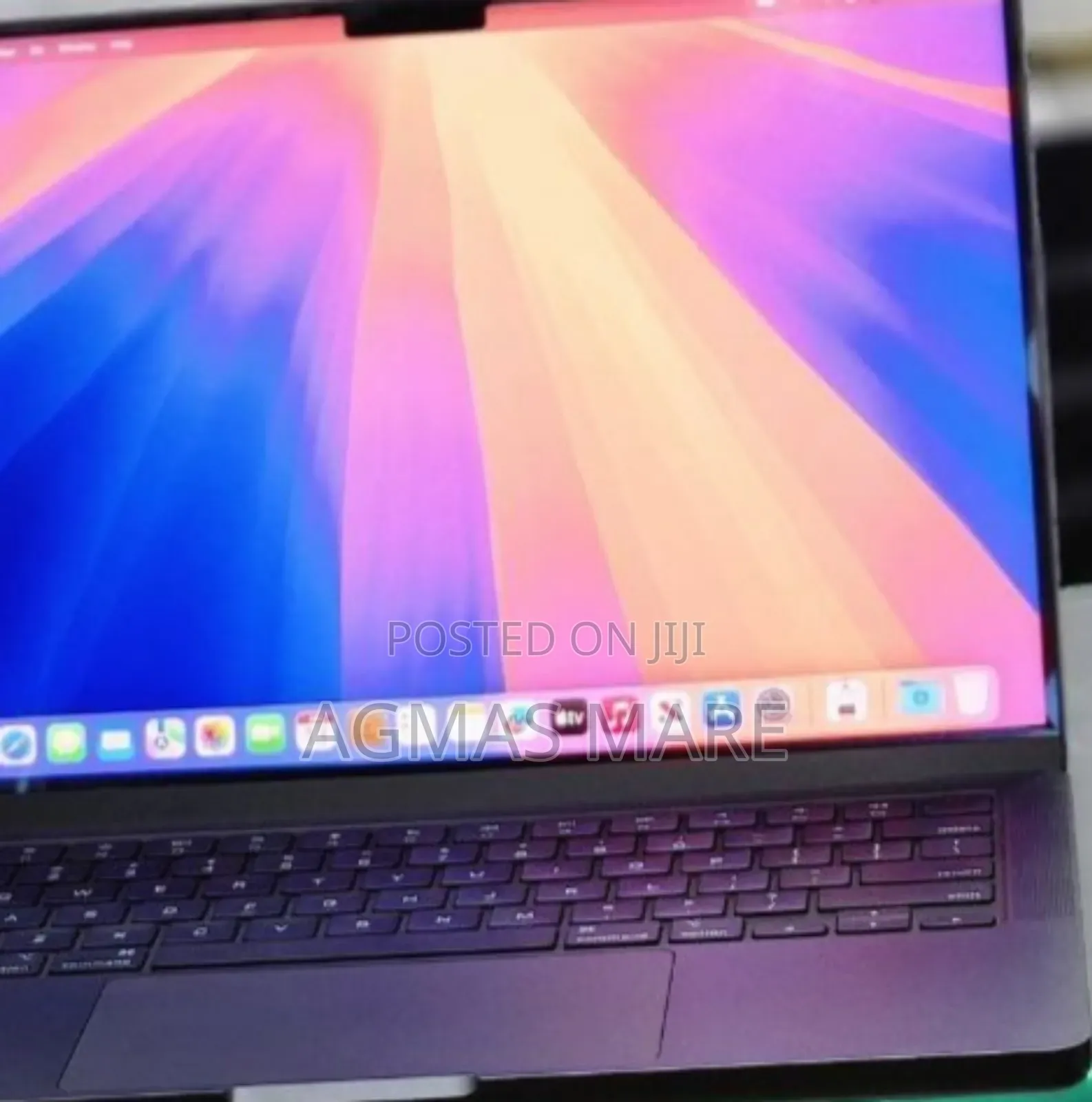 New Laptop Apple MacBook Pro 2024 M4 14-Inch 16GB Apple M4 SSD 512GB