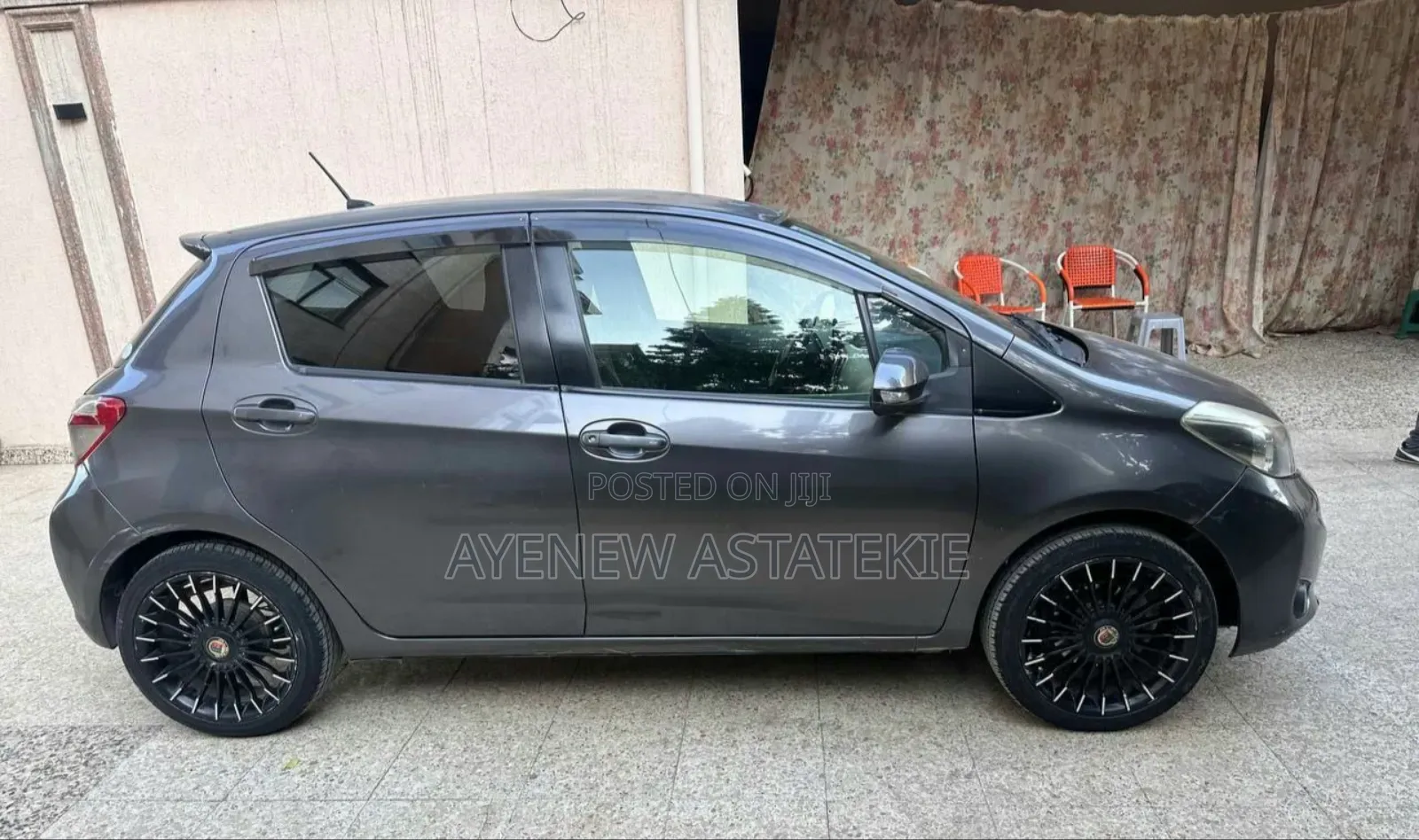 Toyota Yaris 2011 Gray
