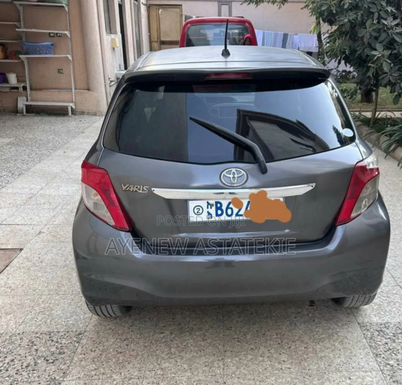 Toyota Yaris 2011 Gray