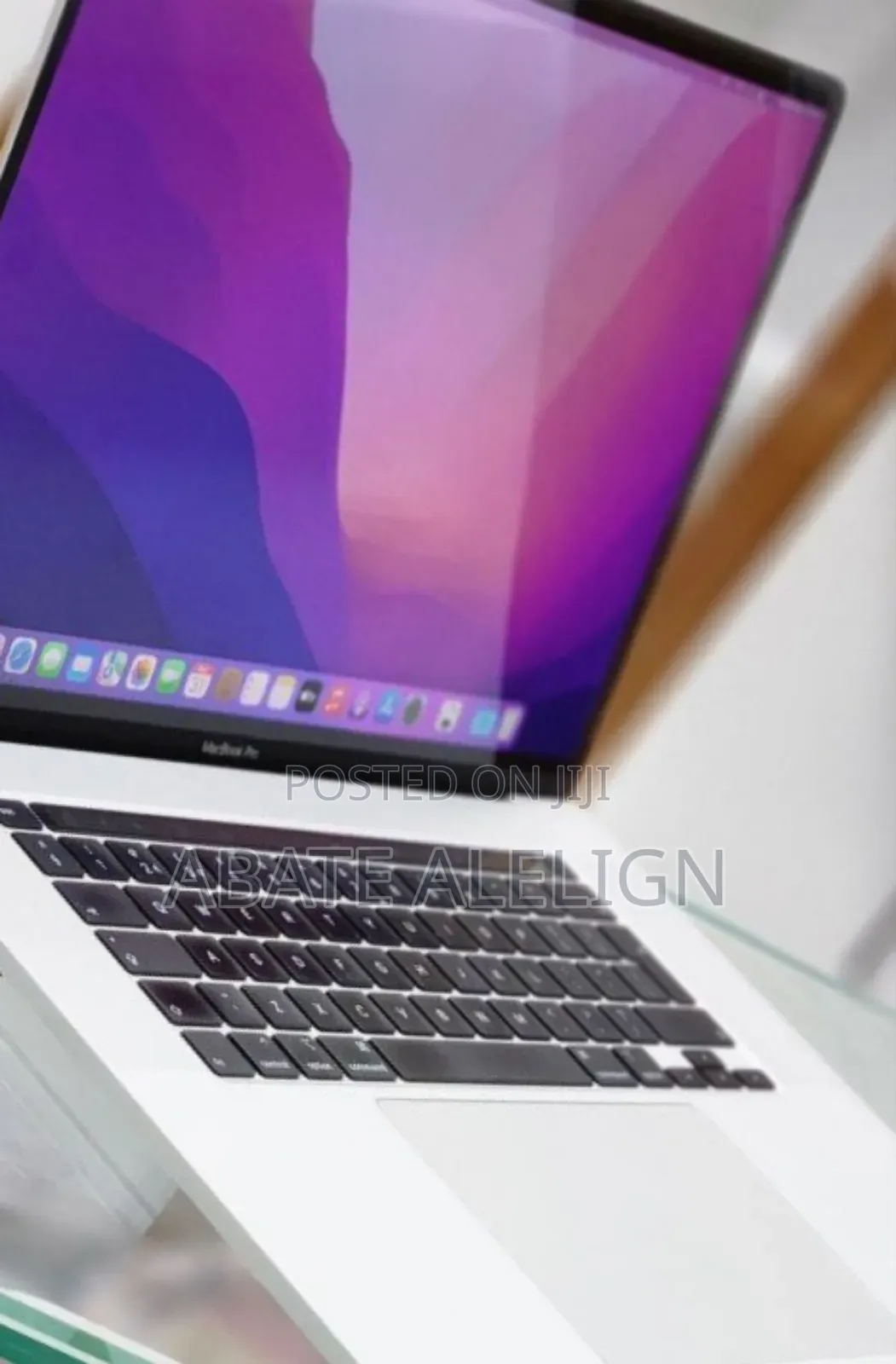 New Laptop Apple MacBook Pro 2019 16GB Intel Core I7 SSD 512GB