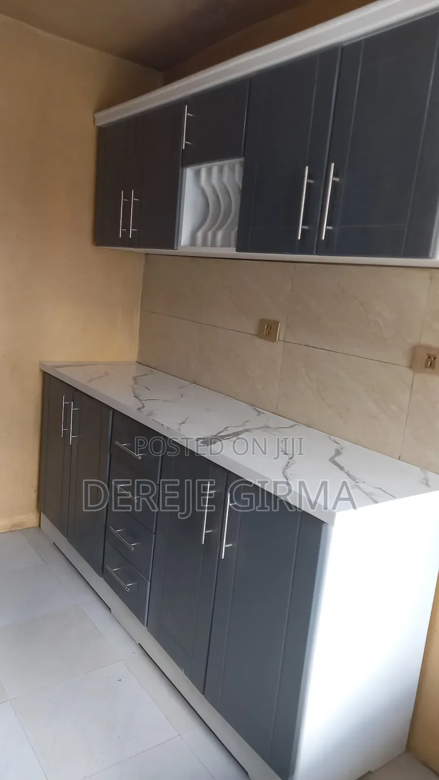 በmdf የተሰራ 2ሜትር ኪችን ከነተሰቃዩ