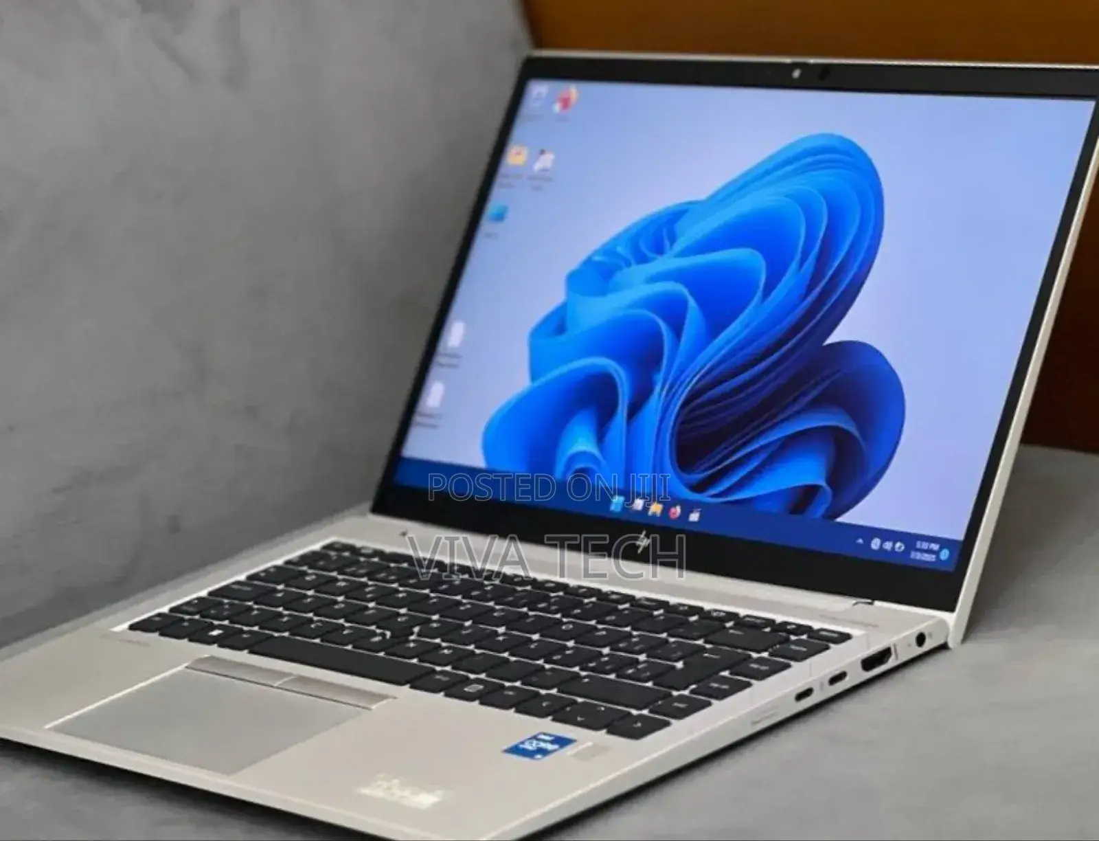 New Laptop HP EliteBook 830 G8 16GB Intel Core I7 SSD 512GB
