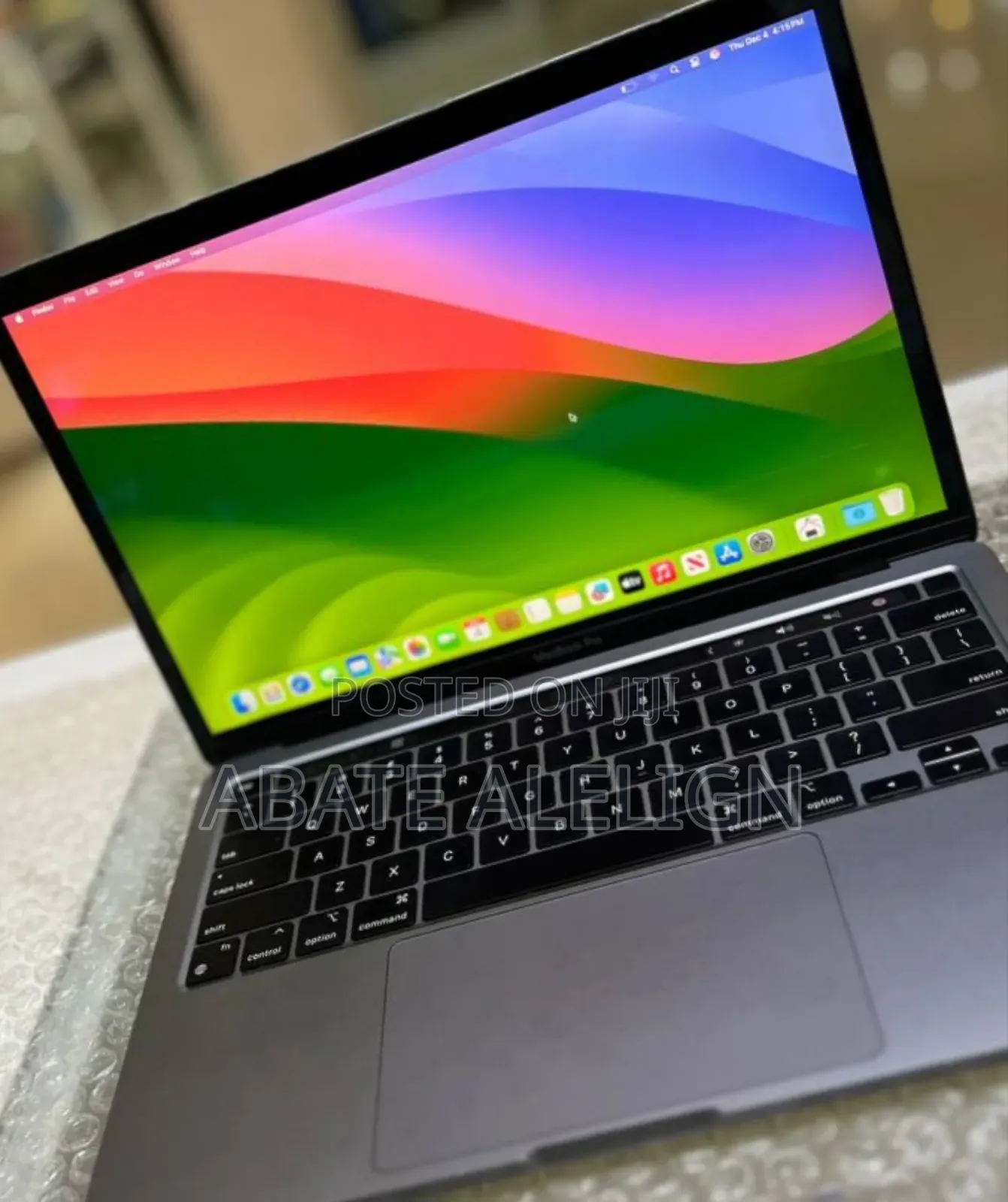 New Laptop Apple MacBook Pro M1 8GB Apple M1 Pro SSD 256GB