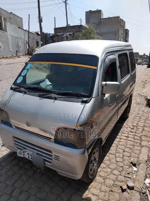 Suzuki Every Wagon 2000 White